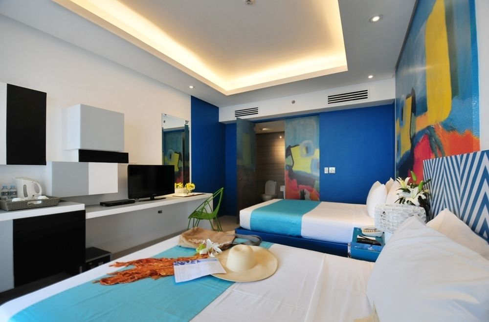 Astoria Current Resort